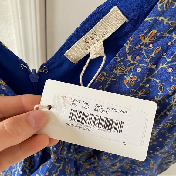 NEW✨Chelsea & Violet • Blue Floral Romper - Picture 4 of 7